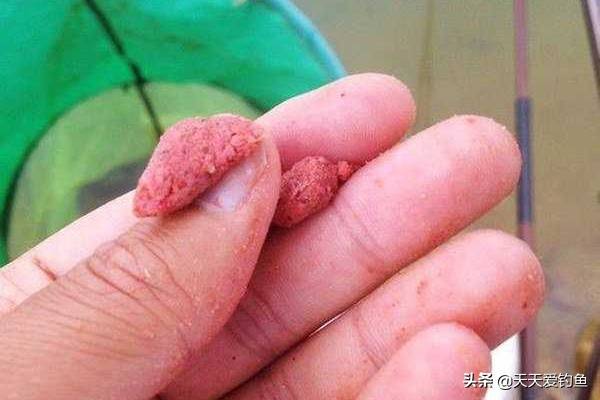 钓鱼饵料手上味道洗不掉怎么办？专业清洁指南